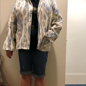 Chico’s size 3     XL paisley blazer